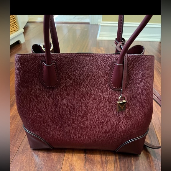 Michael Kors Leather Purse - Picture 3 of 12